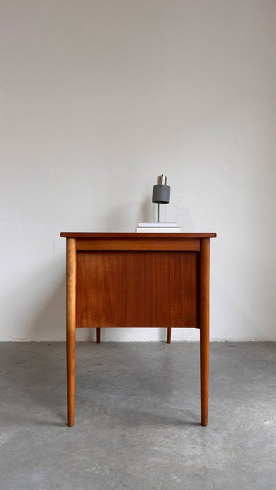 
                  
                    Vintage Domino bureau teak - LOUI.STORE
                  
                