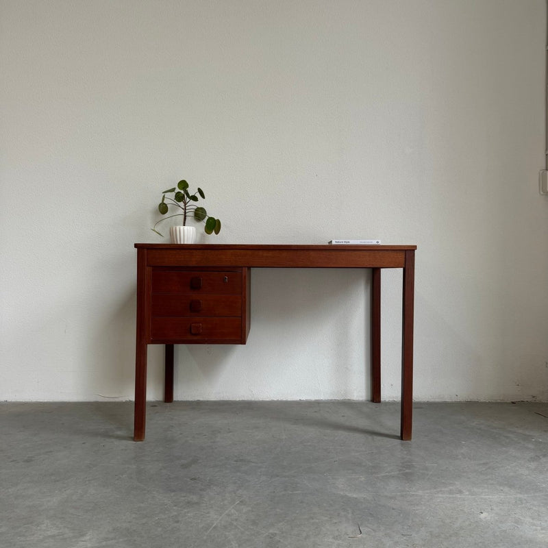 Vintage Domino bureautje teak - LOUI.STORE