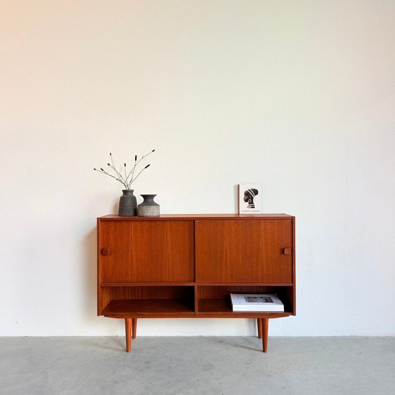 Vintage Domino sideboard teak - schuifdeuren & open vak - LOUI