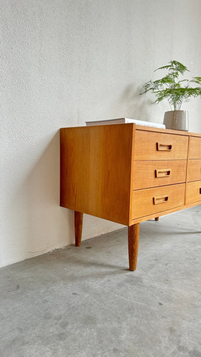 
                  
                    Vintage dubbele ladekast Atom - LOUI.STORE
                  
                