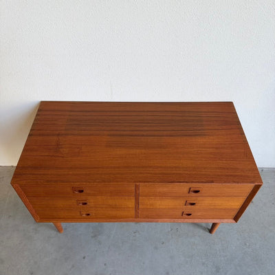 
                  
                    Vintage dubbele ladekast Brouer teak - LOUI
                  
                