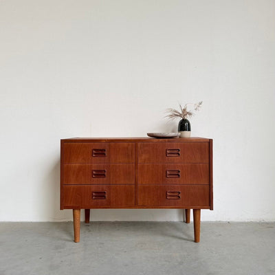 
                  
                    Vintage dubbele ladekast teak - LOUI
                  
                