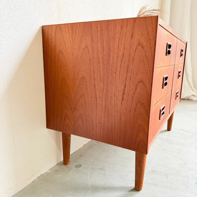 
                  
                    Vintage dubbele ladekast teak - LOUI
                  
                