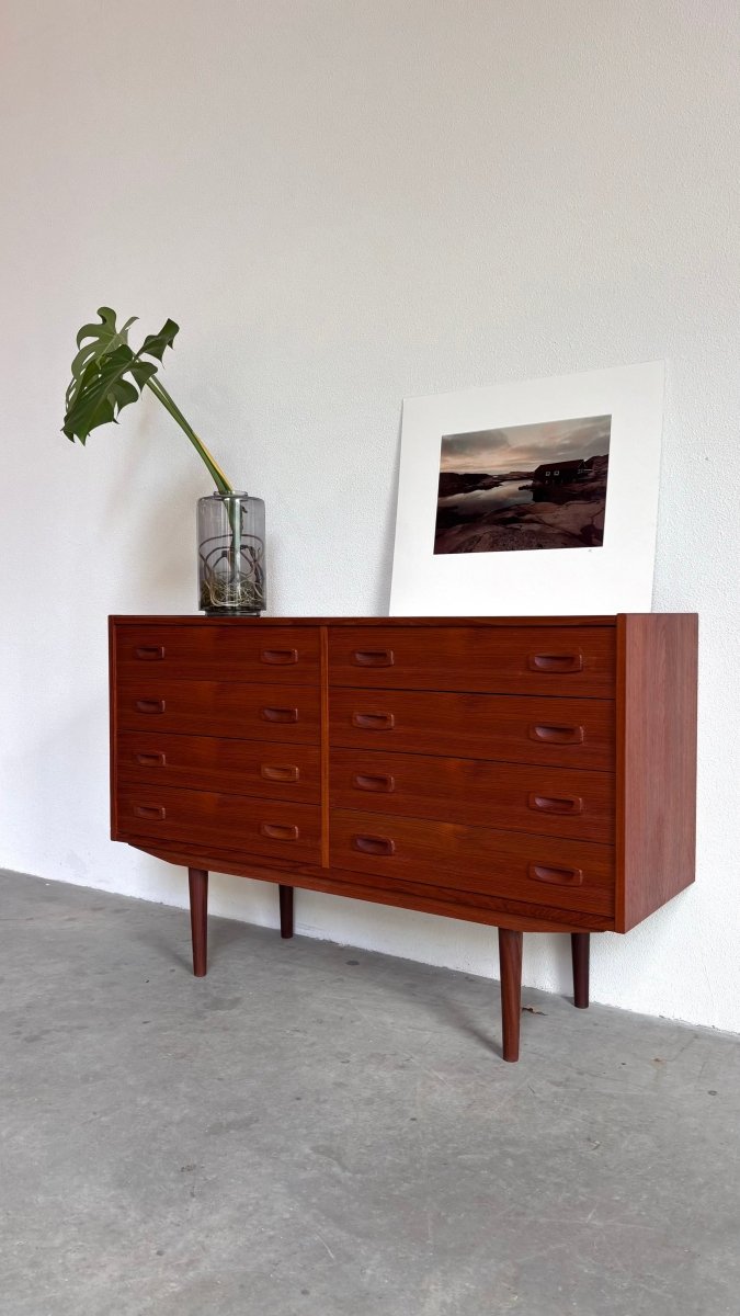 
                  
                    Vintage dubbele ladekast teak - LOUI.STORE
                  
                
