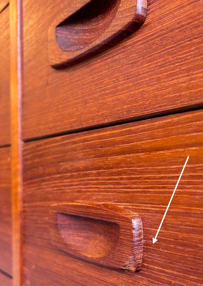 
                  
                    Vintage dubbele ladekast teak - LOUI.STORE
                  
                