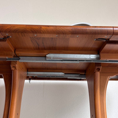
                  
                    Vintage Dyrlund ronde eettafel teak ø100cm - LOUI
                  
                