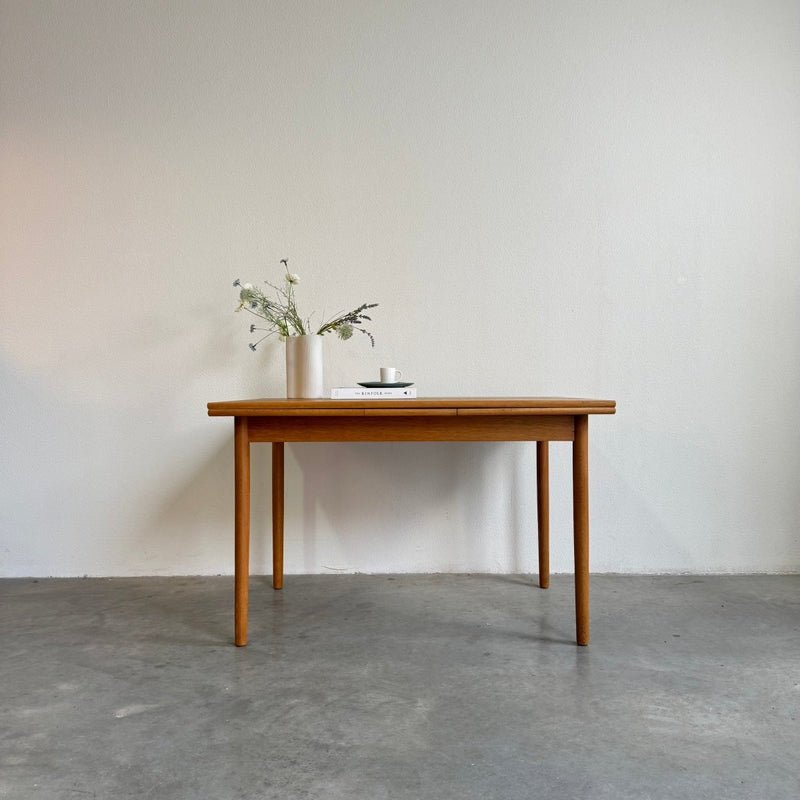 Vintage eettafel eiken uitschuifbaar - LOUI.STORE