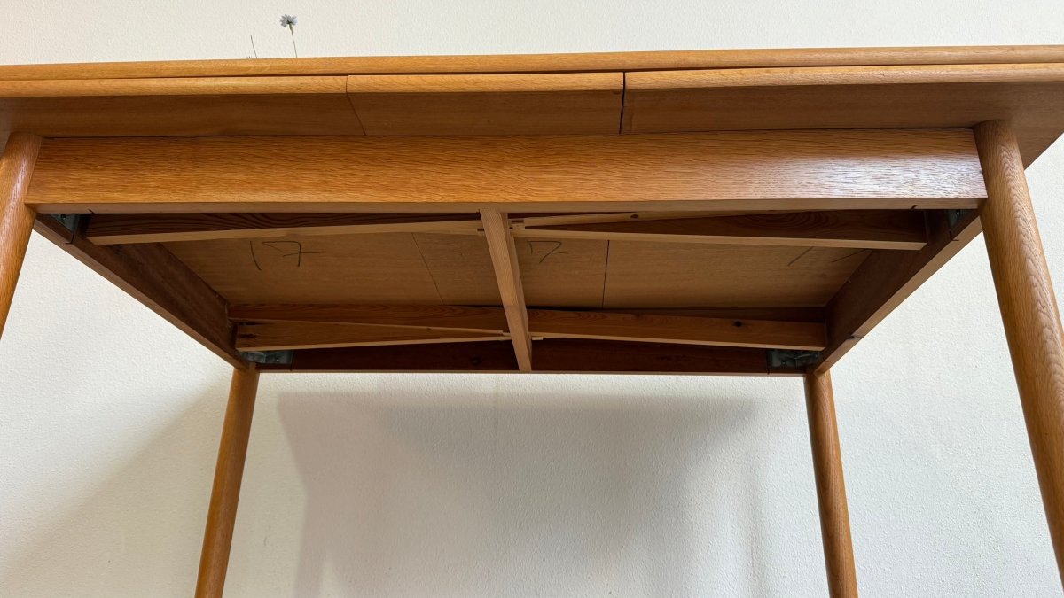 
                  
                    Vintage eettafel eiken uitschuifbaar - LOUI.STORE
                  
                