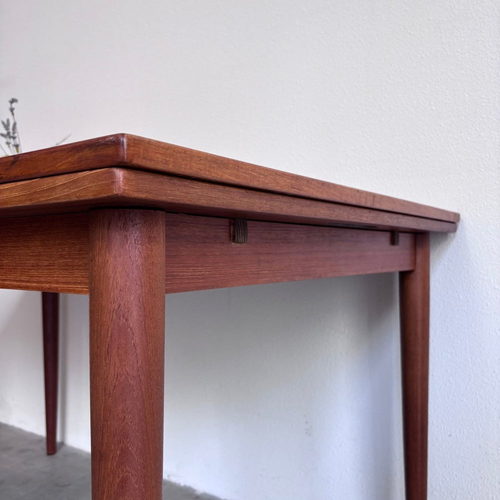 
                  
                    Vintage eettafel licht teak 132 - 234cm - LOUI.STORE
                  
                