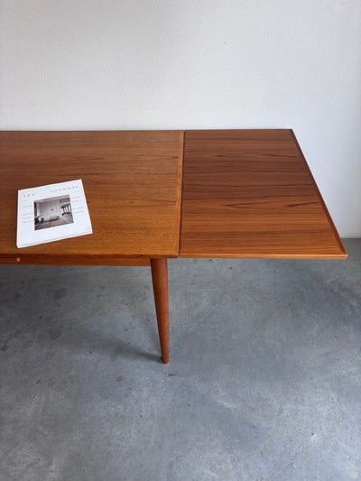 
                  
                    Vintage eettafel licht teak 132 - 234cm - LOUI.STORE
                  
                