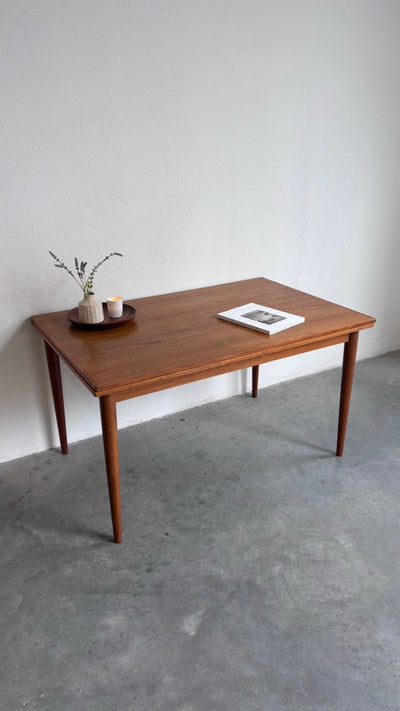 
                  
                    Vintage eettafel licht teak 132 - 234cm - LOUI.STORE
                  
                