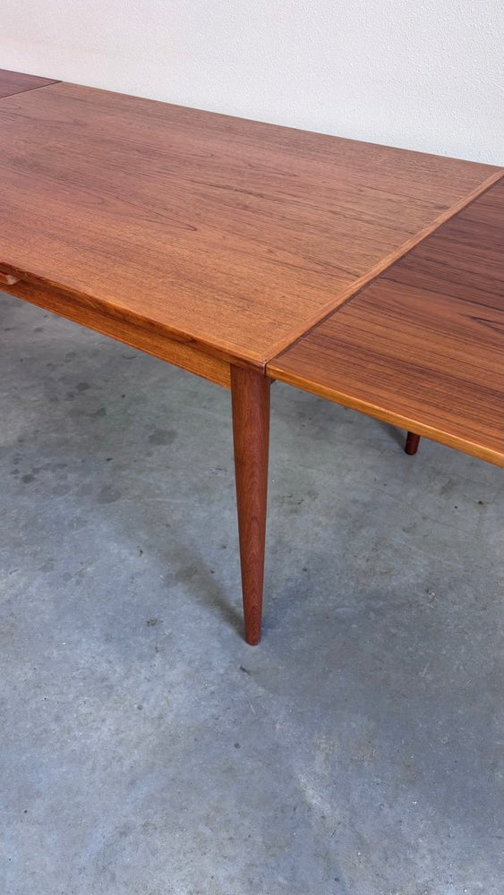 
                  
                    Vintage eettafel licht teak 132 - 234cm - LOUI.STORE
                  
                