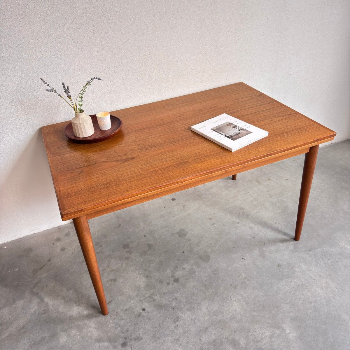 
                  
                    Vintage eettafel licht teak 132 - 234cm - LOUI.STORE
                  
                