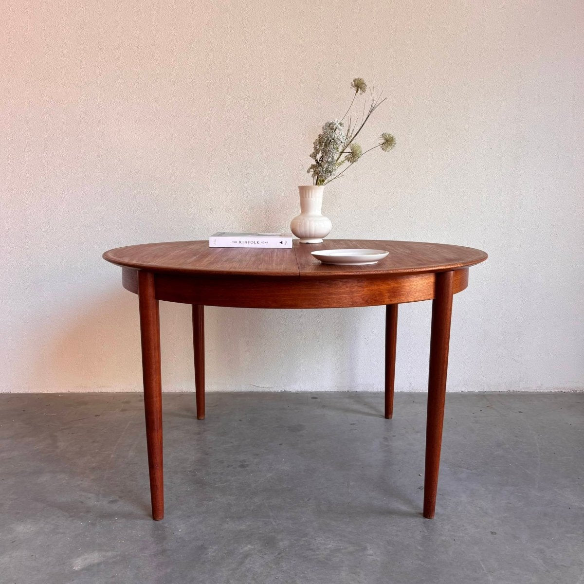 Vintage eettafel rond uitschuifbaar - LOUI.STORE