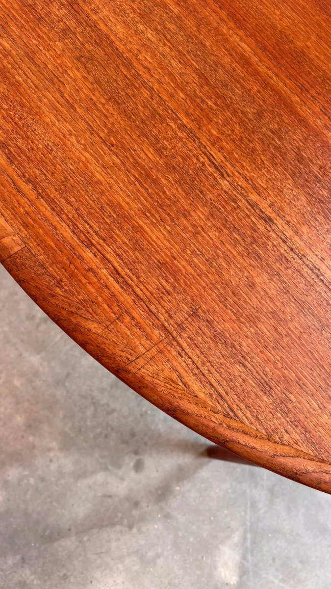 
                  
                    Vintage eettafel rond uitschuifbaar - LOUI.STORE
                  
                