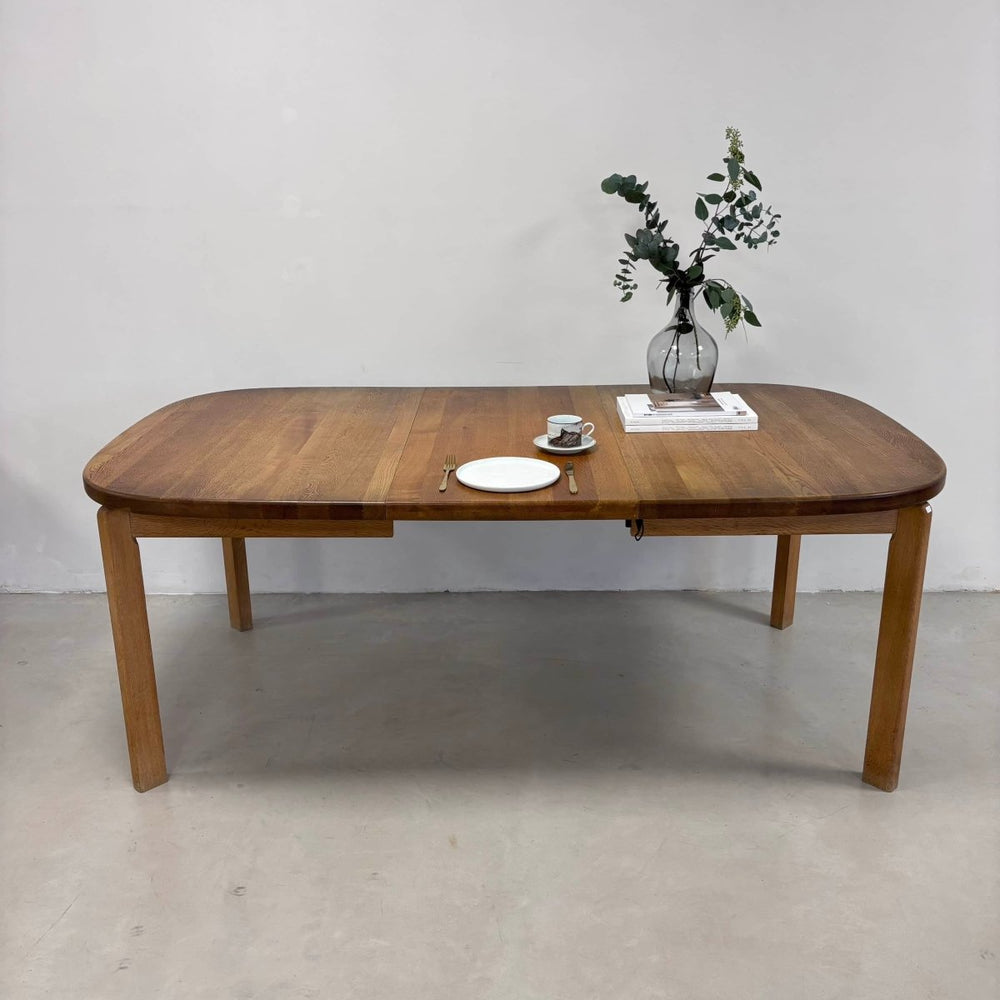 
                  
                    Vintage eettafel Skovmand & Andersen eiken - LOUI.STORE
                  
                