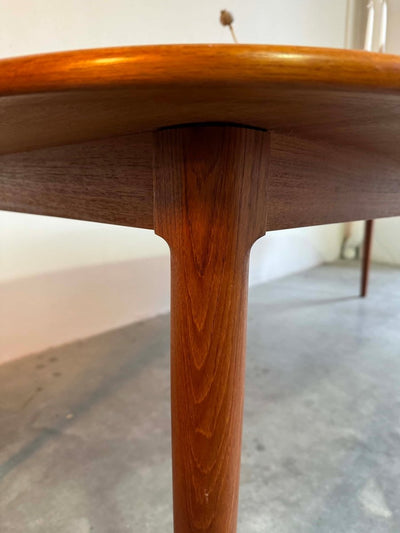
                  
                    Vintage eettafel Skovmand & Andersen teak - LOUI.STORE
                  
                