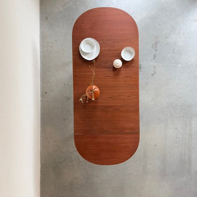 
                  
                    Vintage eettafel teak -uitschuifbaar tot ovaal (80-264cm) - LOUI
                  
                