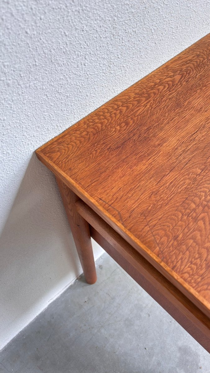 
                  
                    Vintage eiken bureau zwevend blad - LOUI.STORE
                  
                