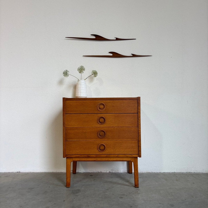 Vintage eiken ladekast 4* ronde knopjes - LOUI.STORE