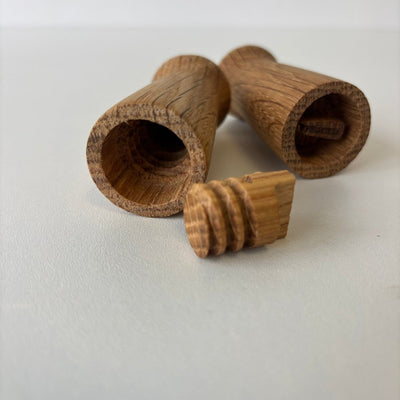 
                  
                    Vintage eiken peper & zout stel - LOUI.STORE
                  
                