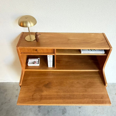 
                  
                    Vintage eiken secretaire - bureau - LOUI
                  
                