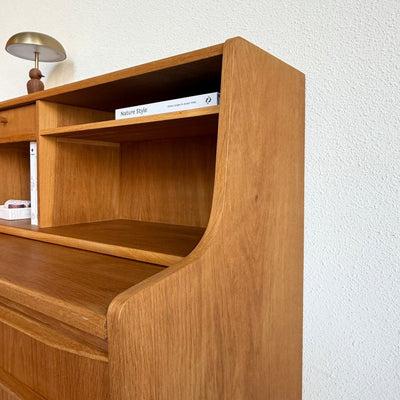 
                  
                    Vintage eiken secretaire - bureau - LOUI
                  
                