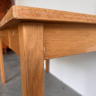 
                  
                    Vintage eiken tafel - bureau - LOUI.STORE
                  
                