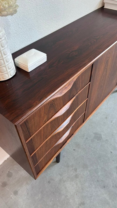 
                  
                    Vintage Erling Torvits sideboard palissander - LOUI.STORE
                  
                