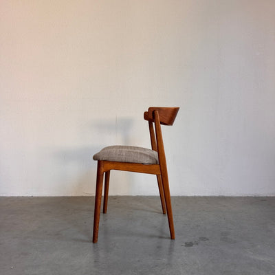 
                  
                    Vintage Farstrup bureaustoel eiken frame - LOUI
                  
                