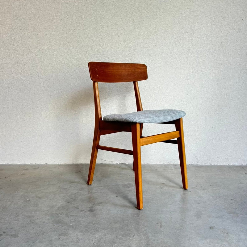 Vintage Farstrup stoel lichtblauw - LOUI.STORE