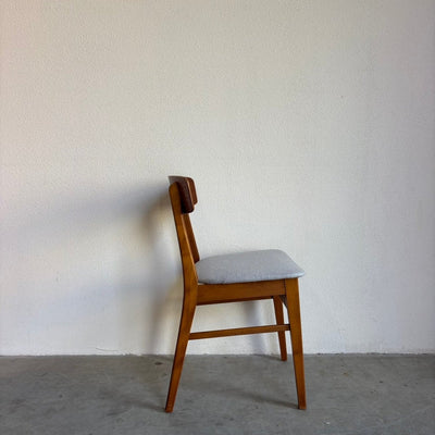 
                  
                    Vintage Farstrup teak - licht blauw - LOUI.STORE
                  
                
