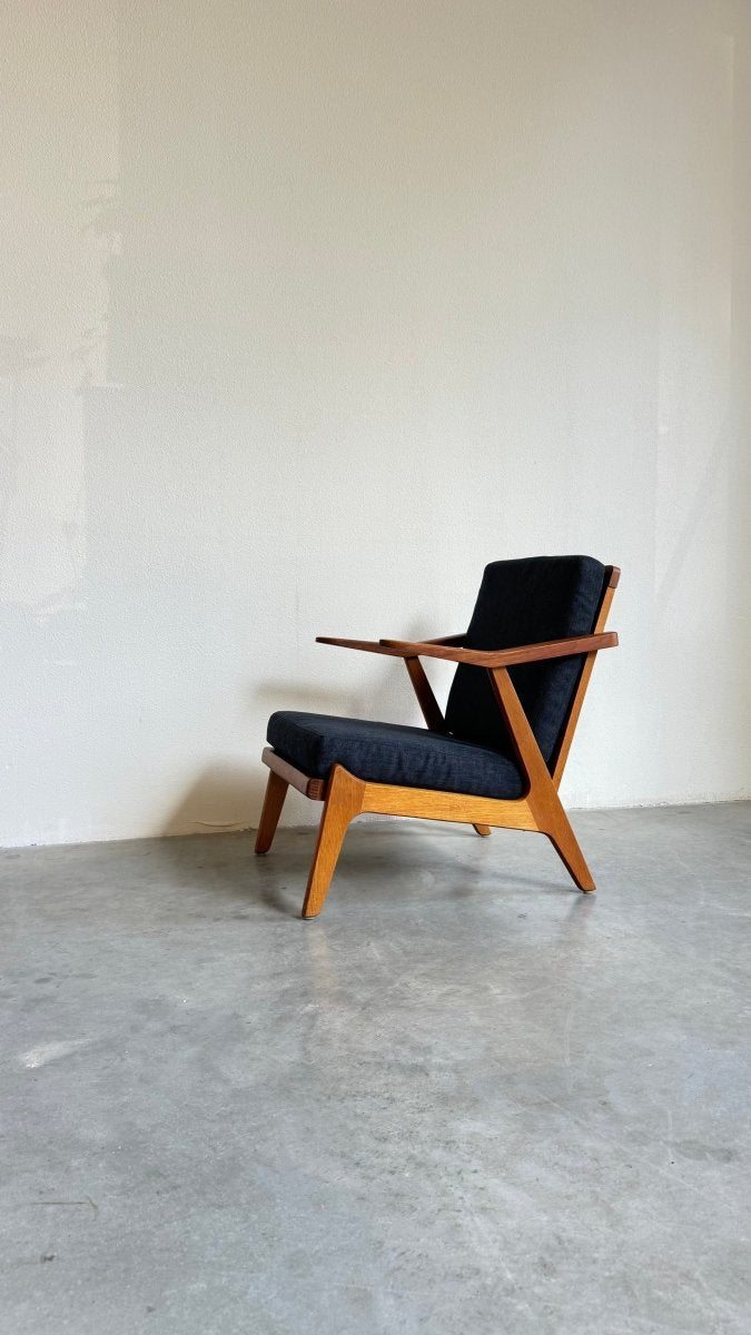 
                  
                    Vintage fauteuil teak jeans - LOUI.STORE
                  
                