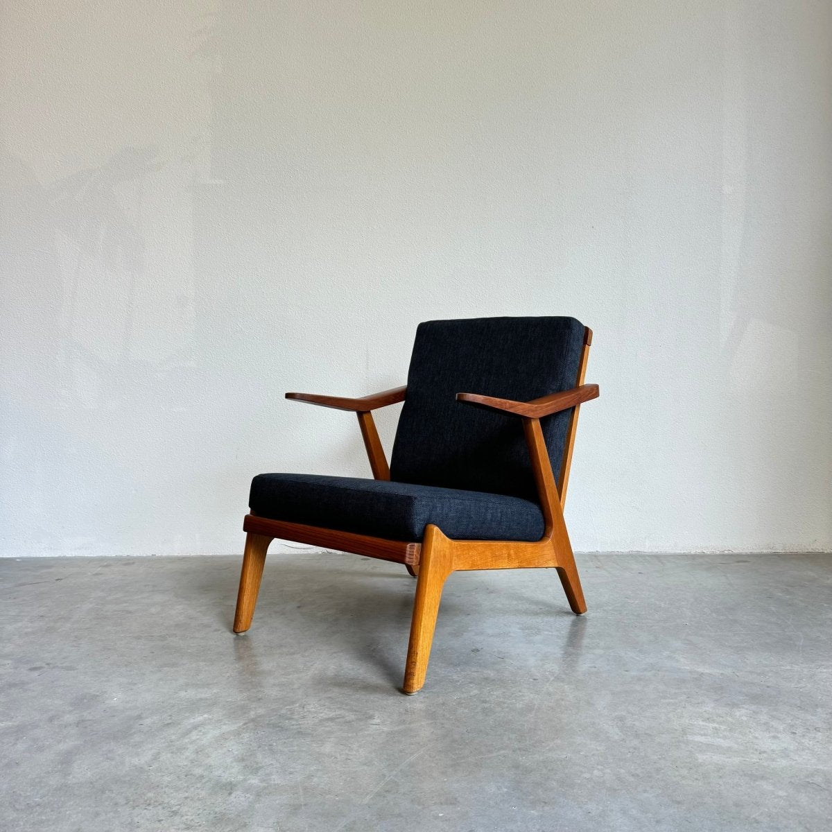 Vintage fauteuil teak jeans - LOUI.STORE