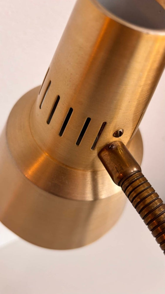 
                  
                    Vintage Gemi lamp messing - LOUI.STORE
                  
                