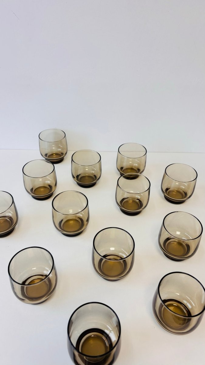 
                  
                    Vintage glaasjes set - LOUI.STORE
                  
                