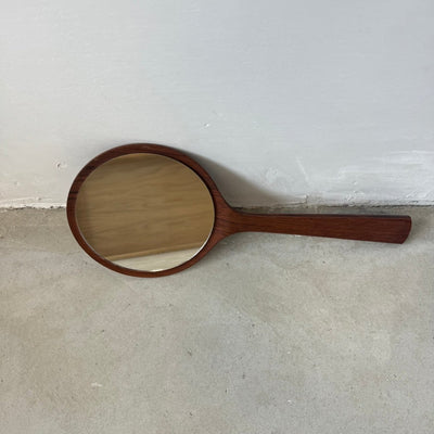 
                  
                    Vintage handspiegel teak - LOUI.STORE
                  
                