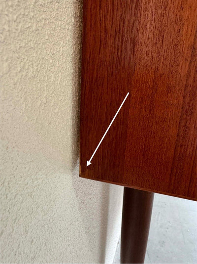 
                  
                    Vintage highboard 3 schuifdeuren teak - LOUI.STORE
                  
                