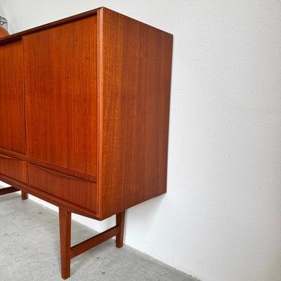 
                  
                    Vintage highboard EW Bach teak - LOUI
                  
                
