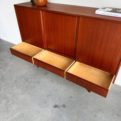 
                  
                    Vintage highboard EW Bach teak - LOUI
                  
                