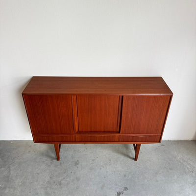 
                  
                    Vintage highboard EW Bach teak - LOUI
                  
                