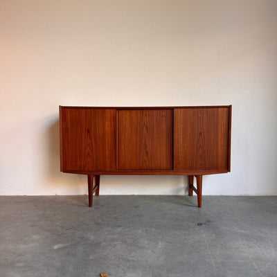 
                  
                    Vintage highboard EW Bach teak - LOUI.STORE
                  
                