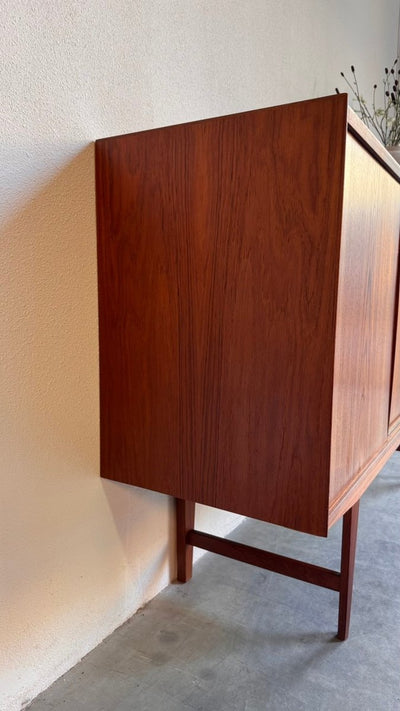 
                  
                    Vintage highboard EW Bach teak - LOUI.STORE
                  
                