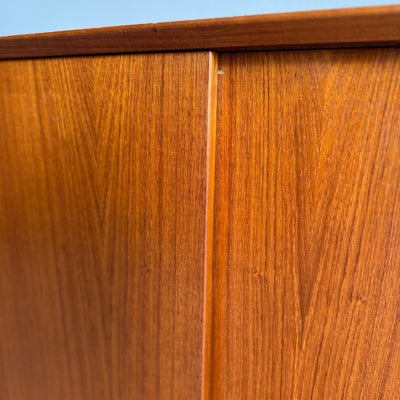 
                  
                    Vintage highboard Gunni Omann model 19 - LOUI.STORE
                  
                