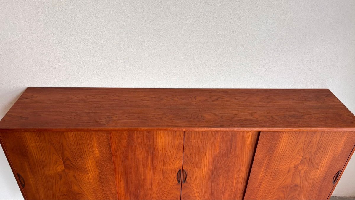 
                  
                    Vintage highboard mooie details - LOUI.STORE
                  
                
