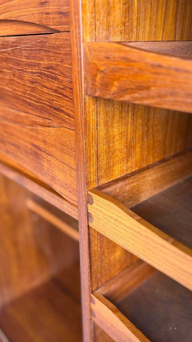 
                  
                    Vintage highboard mooie details - LOUI.STORE
                  
                
