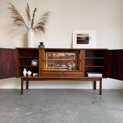 
                  
                    Vintage highboard palissander tambour en bar - LOUI
                  
                
