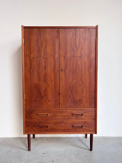 
                  
                    Vintage highboard smal teak - LOUI.STORE
                  
                