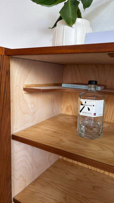 
                  
                    Vintage highboard smal teak - LOUI.STORE
                  
                