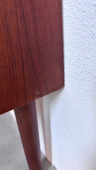 
                  
                    Vintage highboard smal teak - LOUI.STORE
                  
                